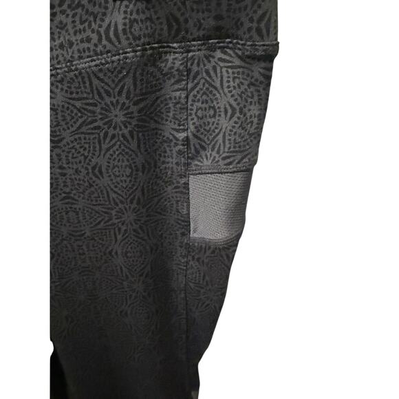 Athleta Women’s Capri Leggings – Black Patterned – Size Small - Picture 3 of 6